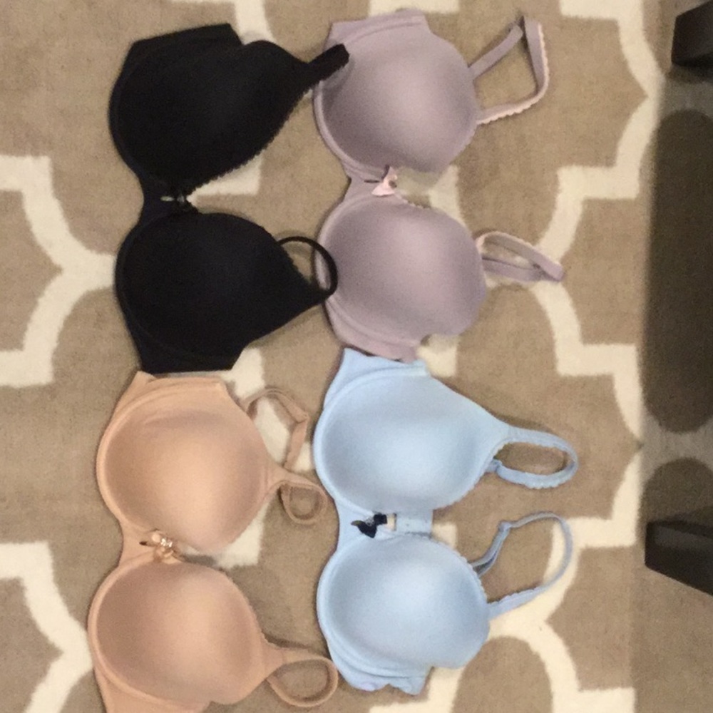 Victoria’s Secret bra lot 34d